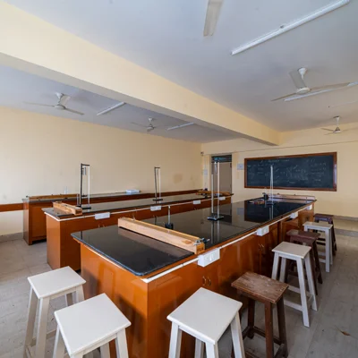 A Image of Physics Laboratory